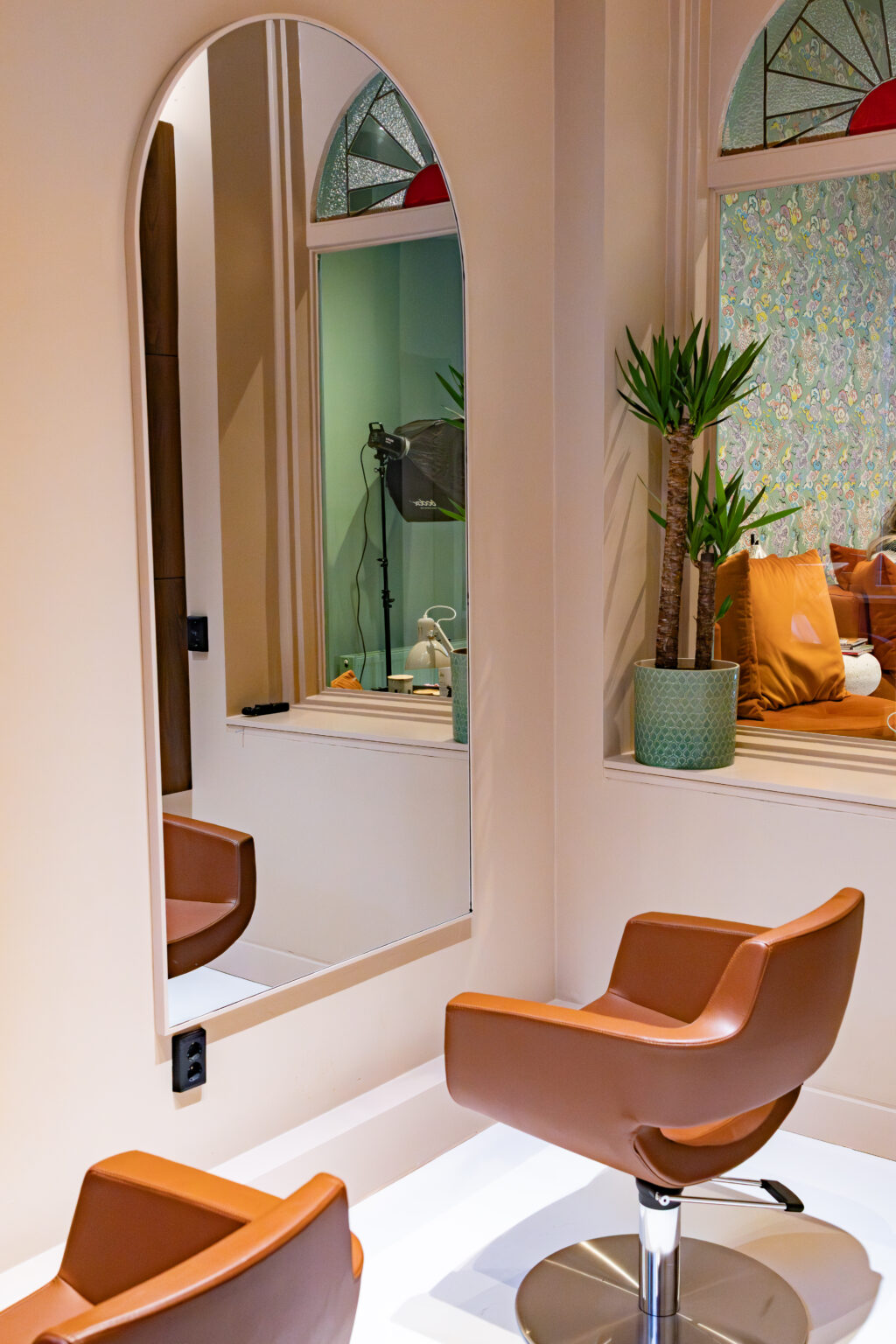 "Salon" "Amsterdam" "Beste kapper Amsterdam" "Beste kapper kleuren" "Bayalage" "Hightlights" "Beste" "Kleuren kapper" "Colors" "Colored by sab" "Hairdresser" "Best hairdresser" "in de buurt" "cut my hair" "hair" "Colored hair" "fix my color"